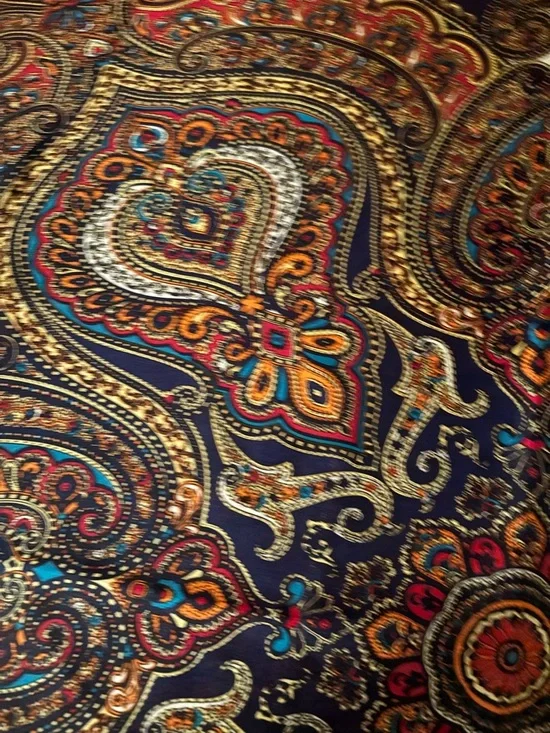 CHANG JOH VINTAGE SILK SCARF - Picture 2 of 5